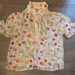 Floral Puff Sleeve Blouse